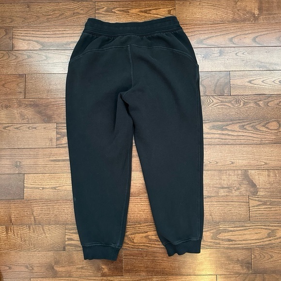 Lululemon Scuba HighRise Jogger 25 - Picture 9 of 11